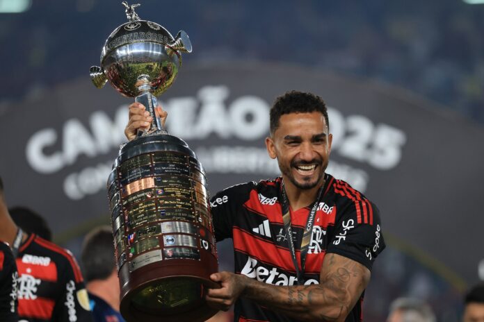 flamengo-se-torna-o-quarto-maior-campeao-da-historia-da-libertadores