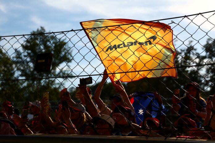mclaren-pode-levar-titulo-da-f1-apos-17-anos.-relembre-conquista