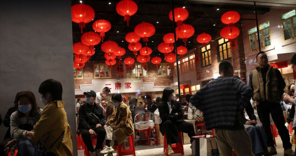 setor-de-servicos-da-china-cresce-no-menor-ritmo-em-5-meses,-mostra-pmi