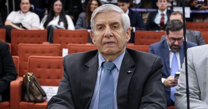 pericia-medica-da-pf-em-heleno-envolve-analise-de-laudos-e-exames