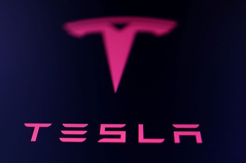 vendas-de-veiculos-eletricos-fabricados-na-china-pela-tesla-sobem-quase-10%