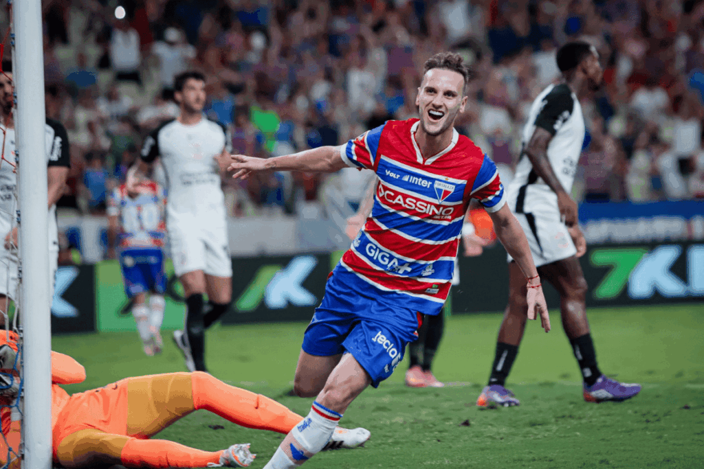 cheiro-de-serie-a:-fortaleza-vence-corinthians-e-sai-da-zona-da-degola