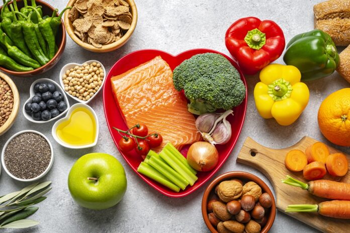 nutricionistas-ensinam-o-que-comer-para-controlar-o-colesterol-alto