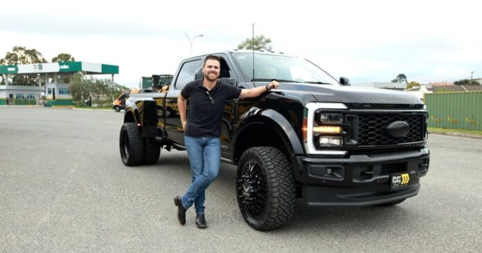 ze-neto-compra-primeira-ford-f-450-platinum-do-brasil-por-r$-1,5-milhoes