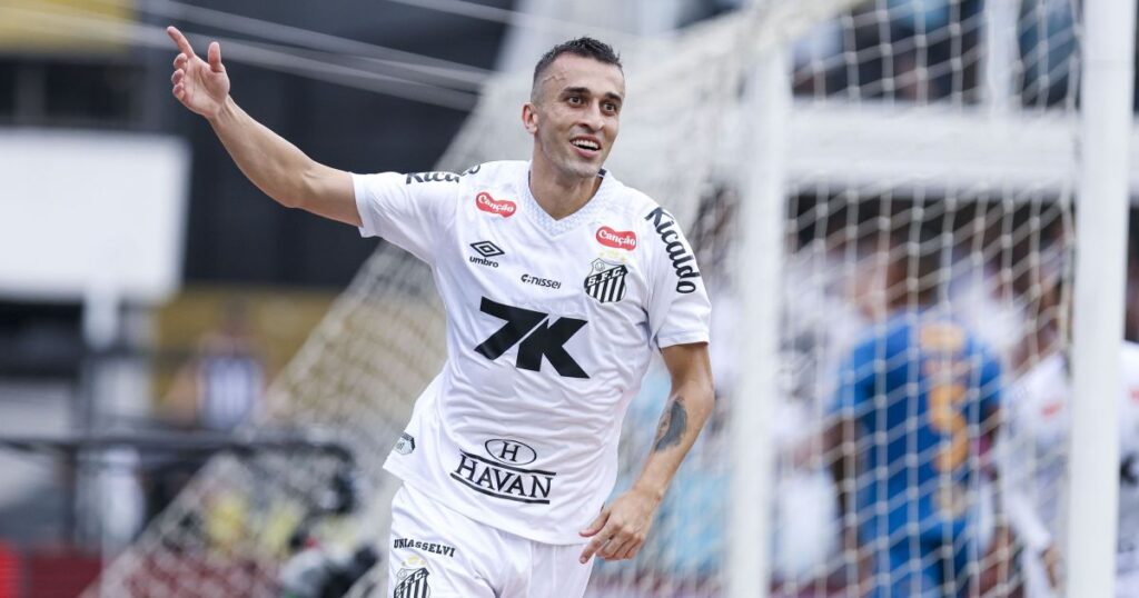 santos-domina,-vence-o-cruzeiro-e-se-salva-do-rebaixamento-do-brasileirao