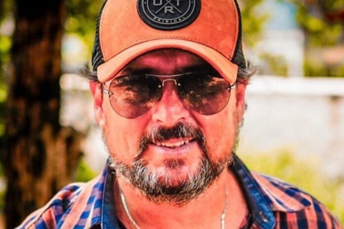 cantor-mauri-lima,-irmao-de-chitaozinho-e-xororo,-morre-em-acidente