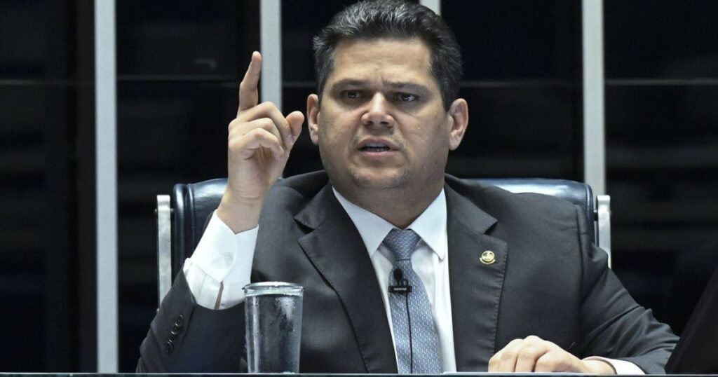 decisao-de-gilmar-sobre-impeachment-mobiliza-senado-por-marco-temporal