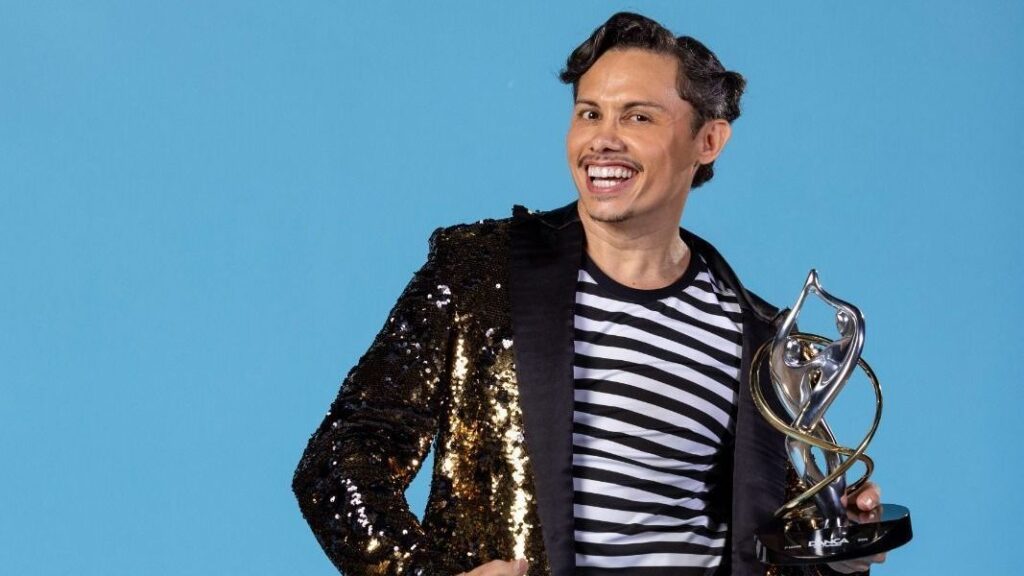 silvero-pereira-recorda-morte-do-pai-durante-a-danca-dos-famosos