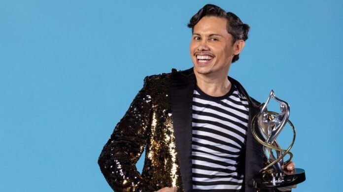 silvero-pereira-recorda-morte-do-pai-durante-a-danca-dos-famosos