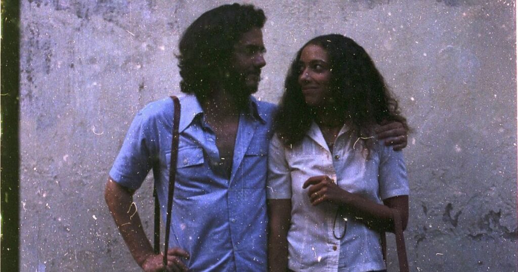 atriz-de-“o-agente-secreto”-brinca-sobre-wagner-moura-nao-ter-redes-sociais