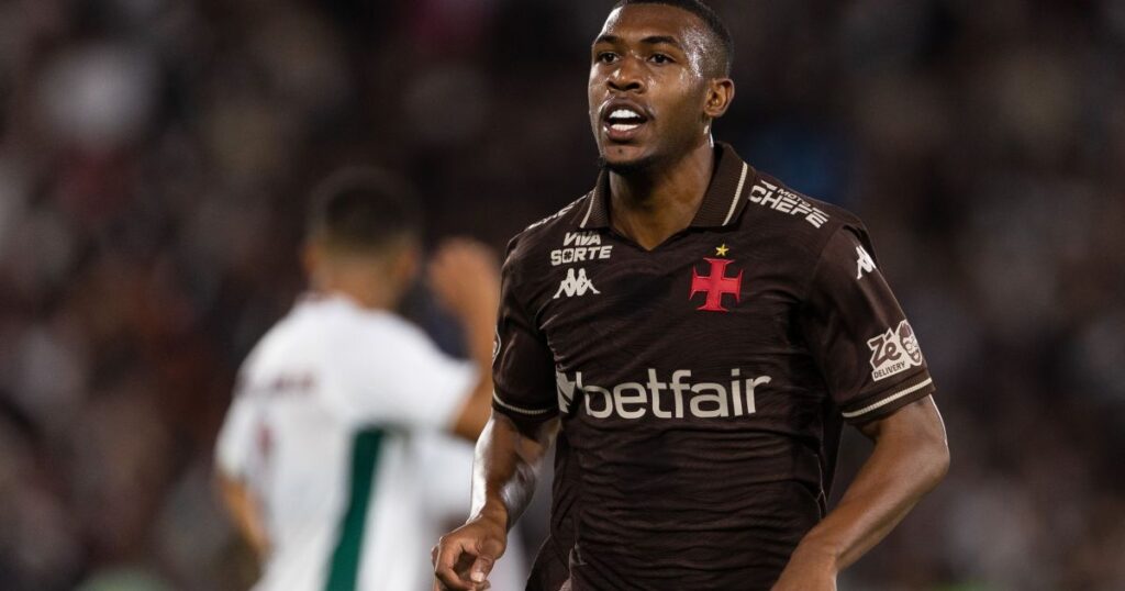 premio-brasileirao-2025:-saiba-quem-venceu-como-revelacao-do-brasileirao