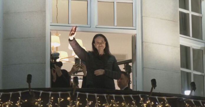 maria-corina-chega-a-noruega-e-faz-1a-aparicao-publica-em-meses