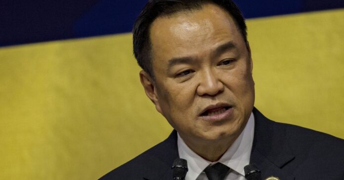 premie-da-tailandia-diz-que-vai-falar-com-trump-sobre-conflito-na-fronteira