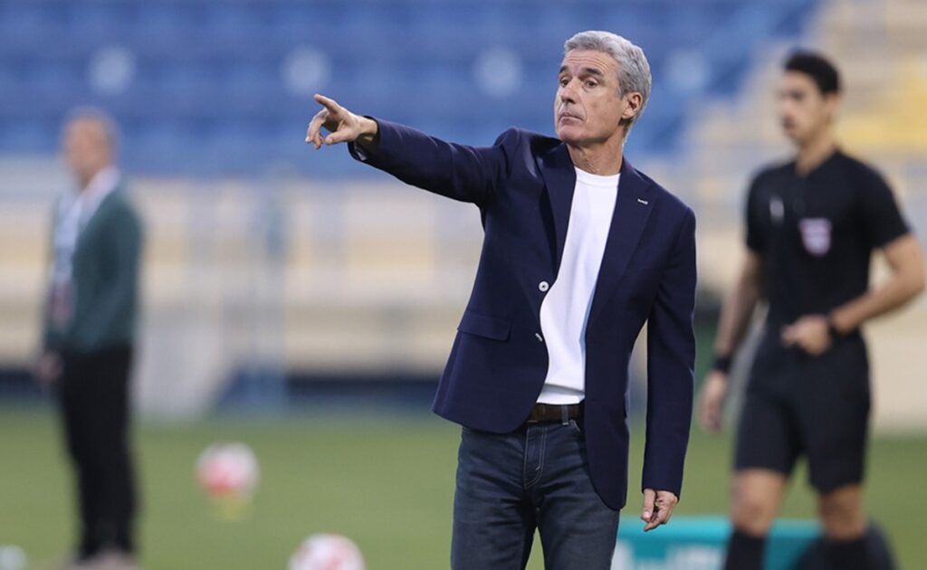 luis-castro-e-anunciado-como-novo-tecnico-do-gremio;-confira