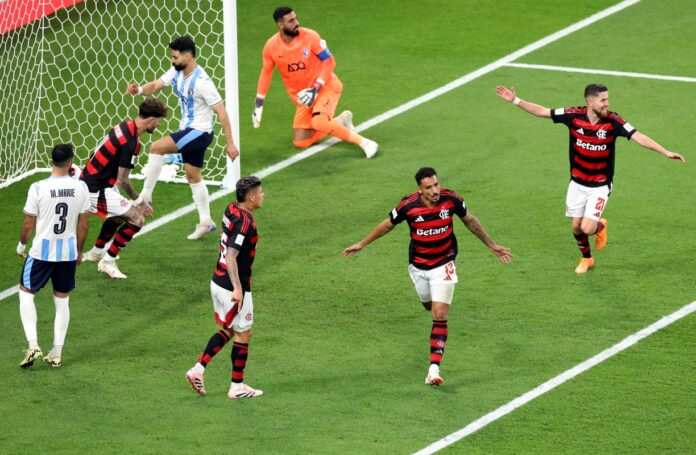 danilo-amplia-para-o-flamengo-na-semifinal.-veja-o-gol