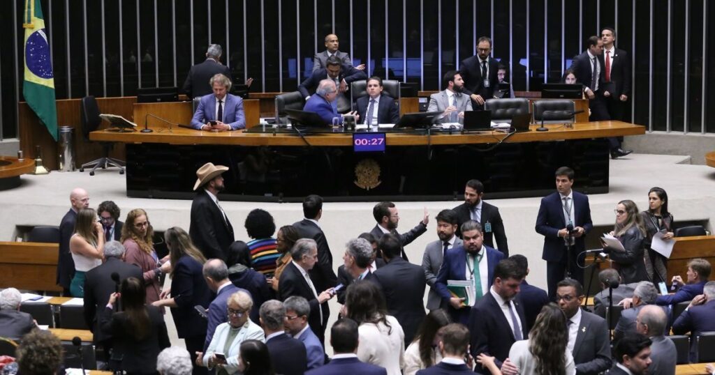 camara-deve-avancar-com-regulamentacao-da-tributaria-nesta-semana