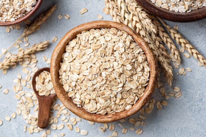 nutris-explicam-as-diferencas-entre-farinha,-farelo-e-flocos-de-aveia