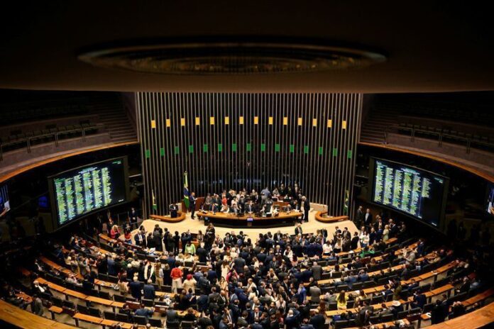 clubes-se-mobilizam-na-camara-para-manter-imposto-de-5%-sobre-safs