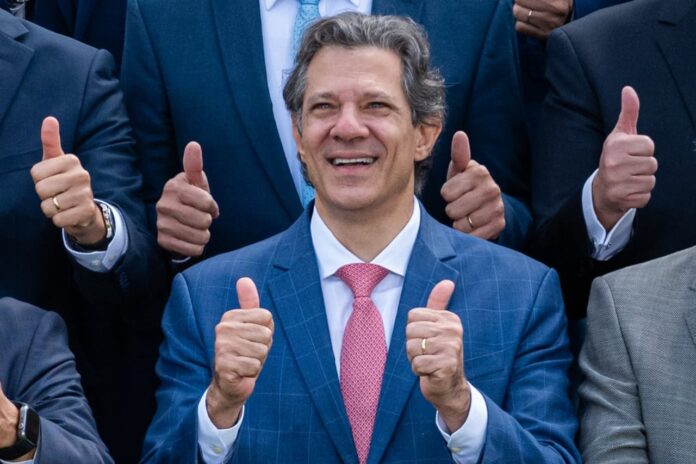 haddad-diz-que-lula-“herdou-inferno-no-campo-fiscal”-apos-bolsonaro