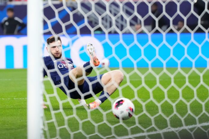 intercontinental:-rossi-falha-e-psg-abre-o-placar-na-final.-assista