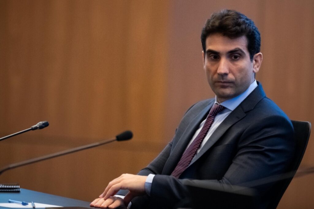 galipolo-diz-que-nao-ha-“seta”-nem-“porta-fechada”-para-baixar-juros