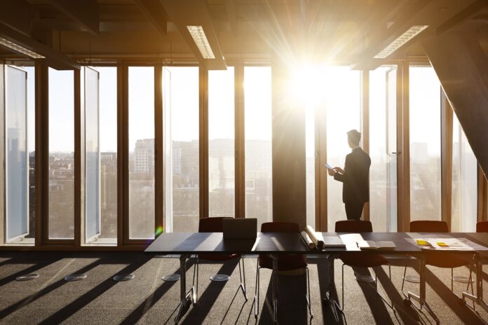luz-natural-no-escritorio-melhora-controle-da-glicemia,-afirma-estudo