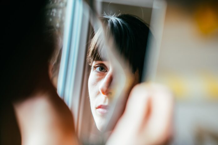 expressoes-faciais-podem-revelar-tendencia-a-depressao,-diz-estudo