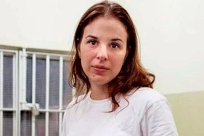 suzane-von-richthofen-reage-ao-ser-flagrada-fazendo-compras-em-mercado