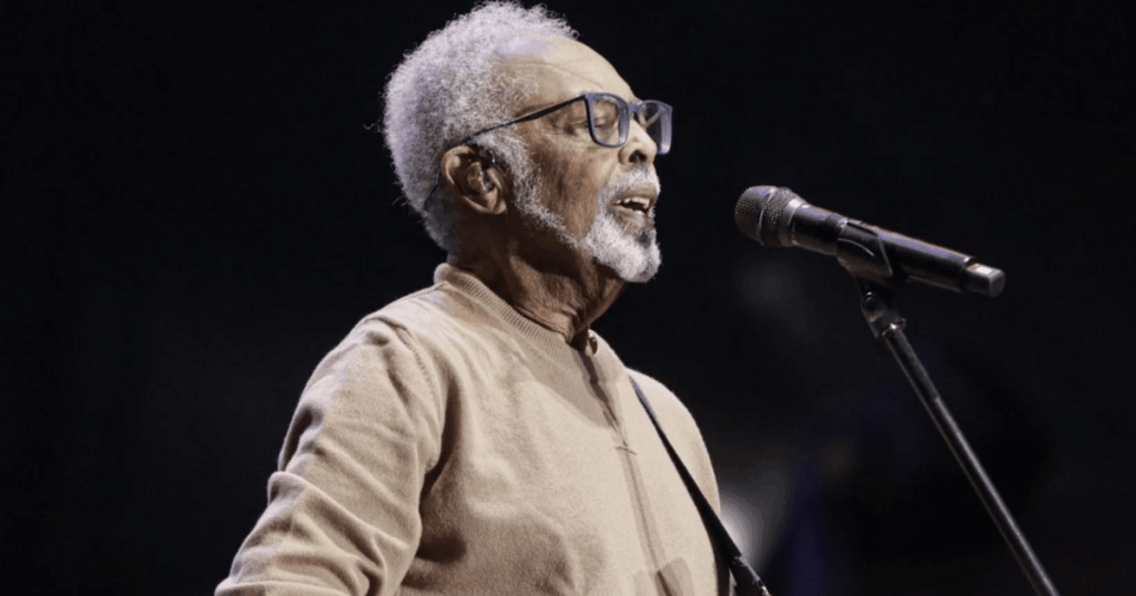 gilberto-gil-canta-com-convidados-no-ultimo-show-de-“tempo-rei”-na-bahia