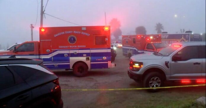 aviao-da-marinha-do-mexico-cai-no-texas-e-deixa-tres-mortos