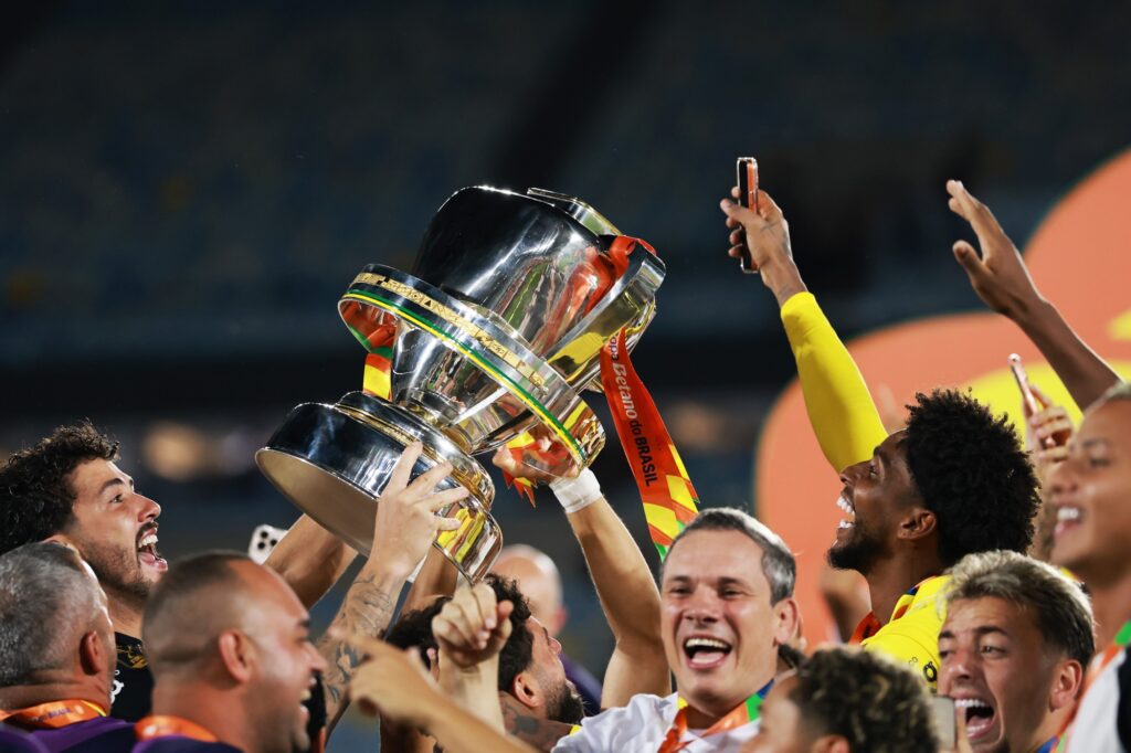 cbf-divulga-selecao-da-copa-do-brasil-com-maioria-do-corinthians;-veja