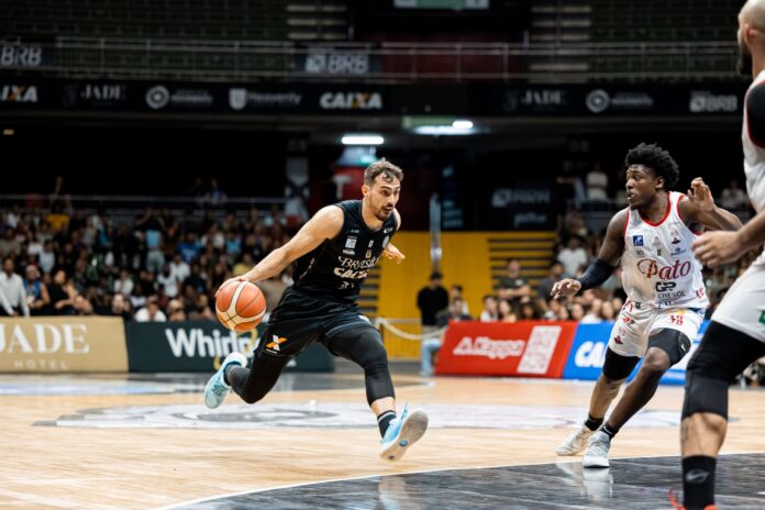 brasilia-basquete-vence-pato-basquete-com-tranquilidade-pelo-nbb