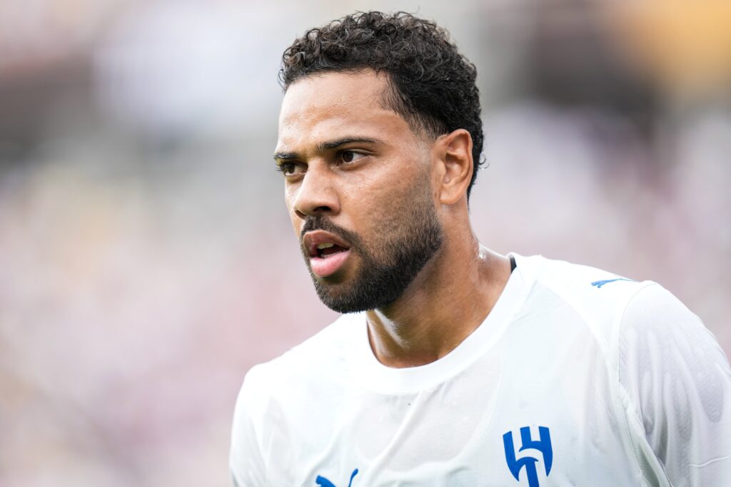 atletico-mg-comunica-acerto-com-renan-lodi;-confira-tempo-de-contrato