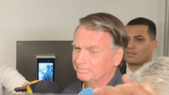 medicos-dizem-que-ainda-nao-e-possivel-prever-alta-de-bolsonaro