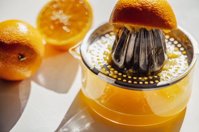 suco-de-laranja-e-aliado-da-saude-cardiovascular,-aponta-estudo