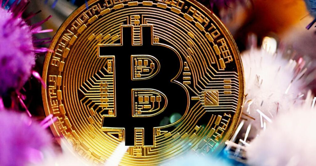 criptomoedas:-bitcoin-recua,-com-ajustes-amplificados-por-liquidez-reduzida