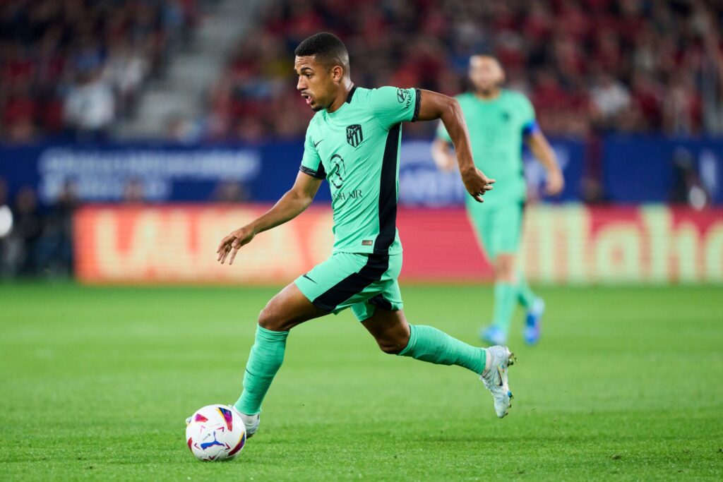 atletico-mg-anuncia-ex-premier-league-como-1o-reforco-para-2026