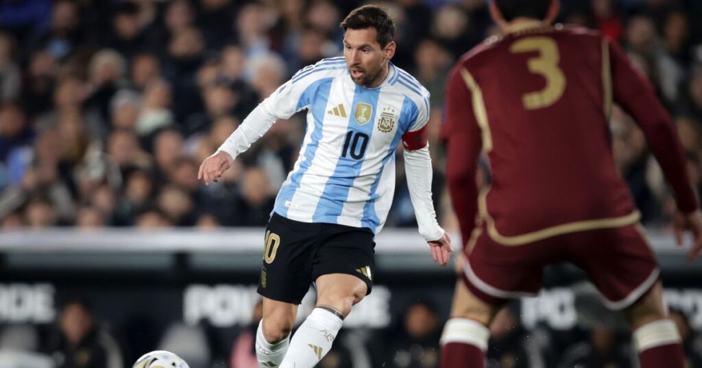 site-vaza-detalhes-da-chuteira-que-messi-pode-usar-na-copa-do-mundo-de-2026