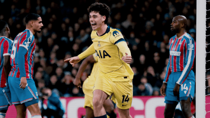 com-1o-gol-de-gray-no-profissional,-tottenham-bate-palace-na-premier-league