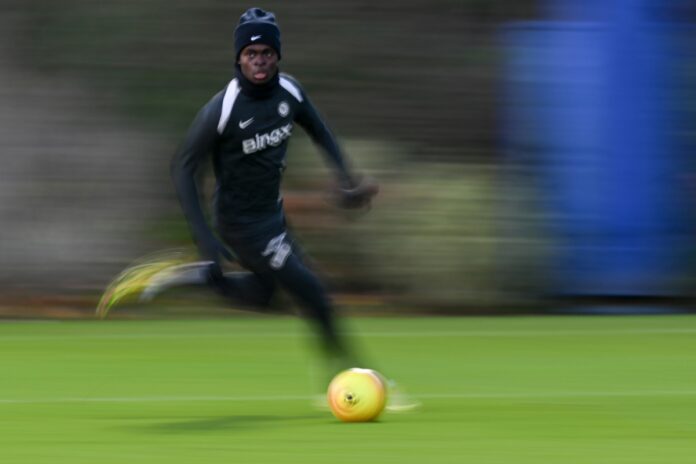 chelsea-prepara-barca-e-seis-atletas-podem-sair-em-janeiro.-veja-nomes