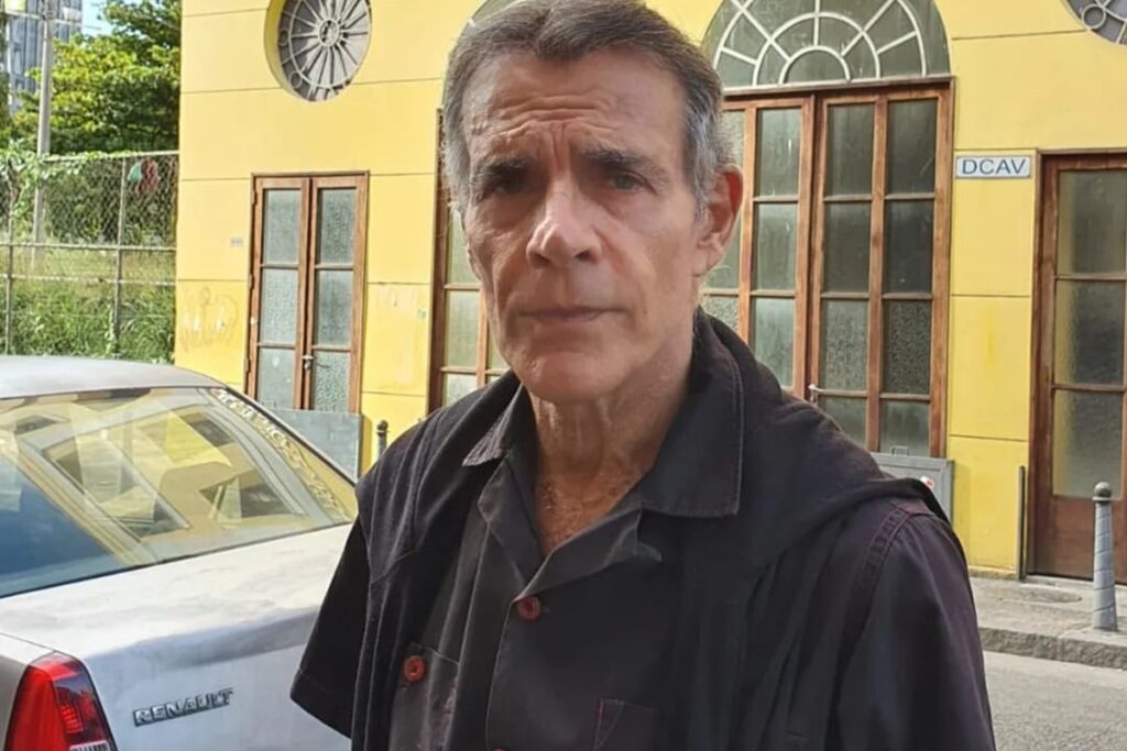 ator-mario-gomes-pede-ajuda-financeira-apos-sofrer-assalto-em-casa