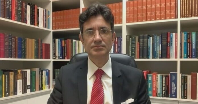 codigo-de-conduta-para-o-stf-precisa-acontecer,-diz-advogado