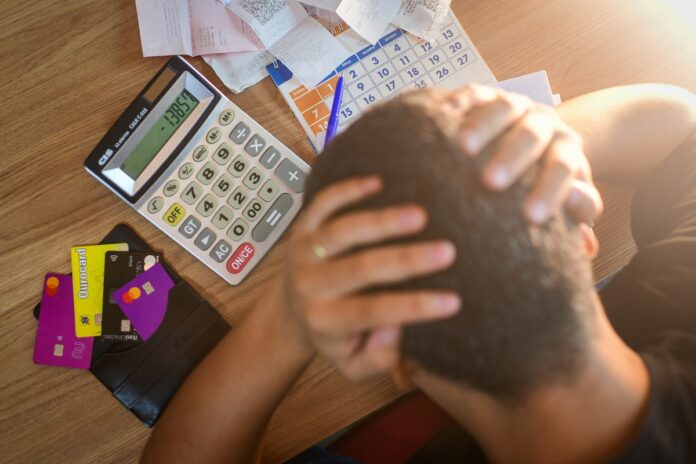 selic:-taxa-de-juros-fecha-2025-no-maior-valor-dos-ultimos-20-anos