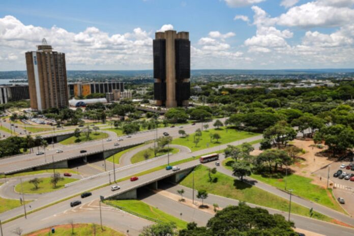 divida-atinge-79%-do-pib-em-novembro,-aponta-banco-central