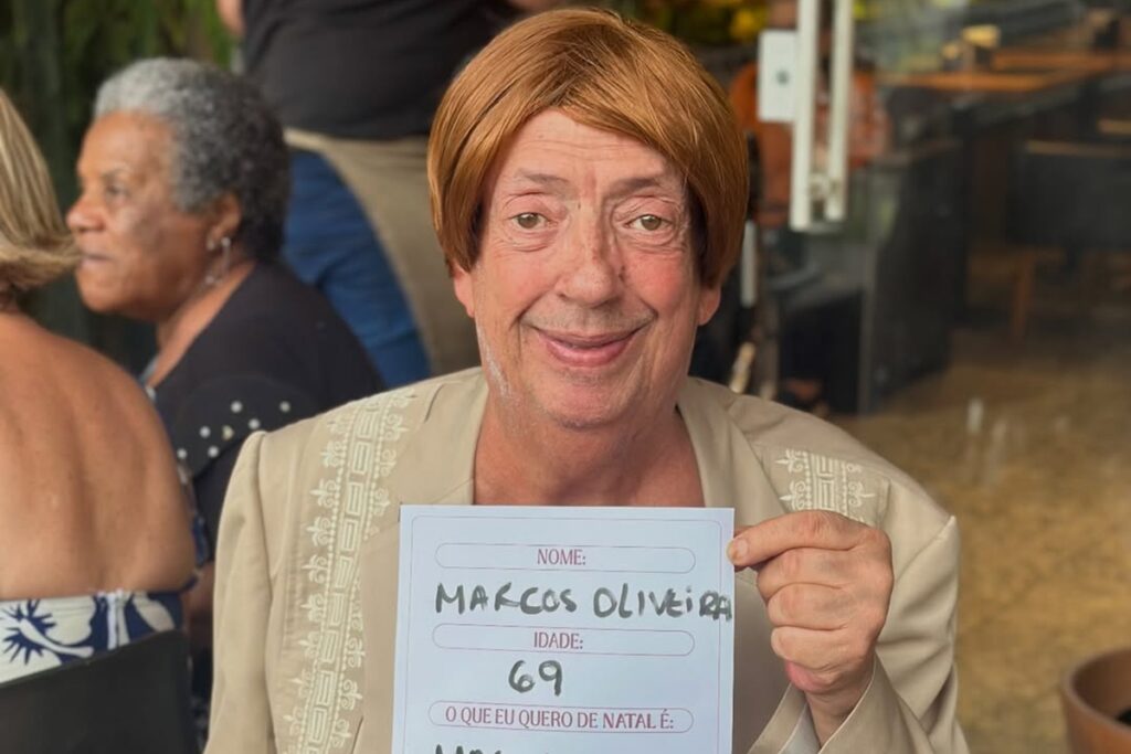 marcos-oliveira,-o-beicola,-comove-web-ao-ter-pedido-de-natal-atendido