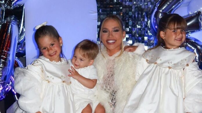em-madrid,-virginia-mostra-filhos-no-ano-novo-e-vini-jr.-se-declara