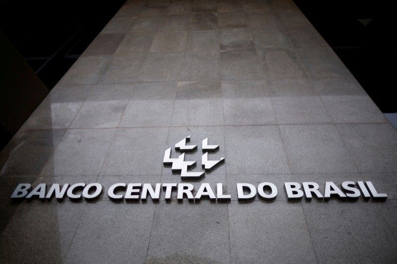 bancos-reforcam-aposta-para-queda-dos-juros-em-marco,-diz-pesquisa