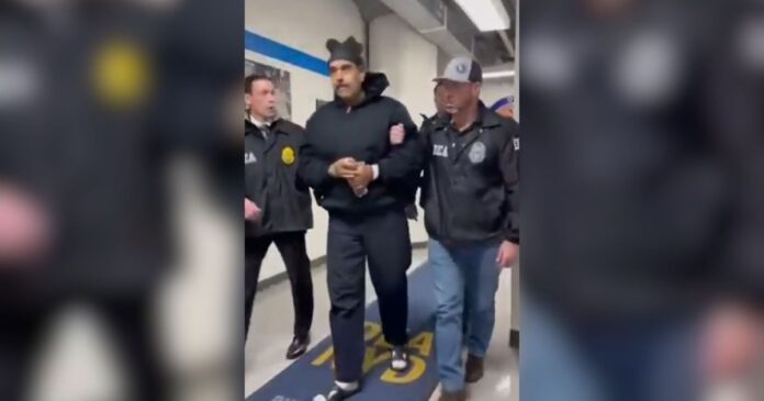 casa-branca-publica-video-que-mostraria-maduro-sob-custodia-nos-eua