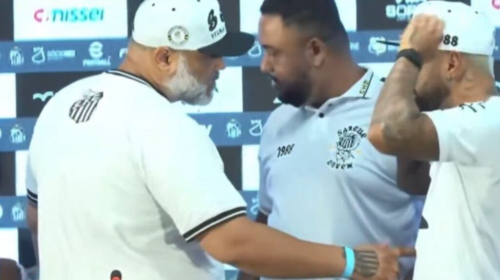 organizada-do-santos-exalta-enquadro-em-gabigol-nas-redes-sociais;-veja