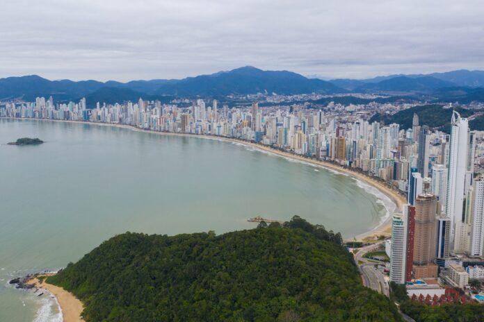 imoveis:-veja-cidade-com-metro-quadrado-mais-caro-do-brasil